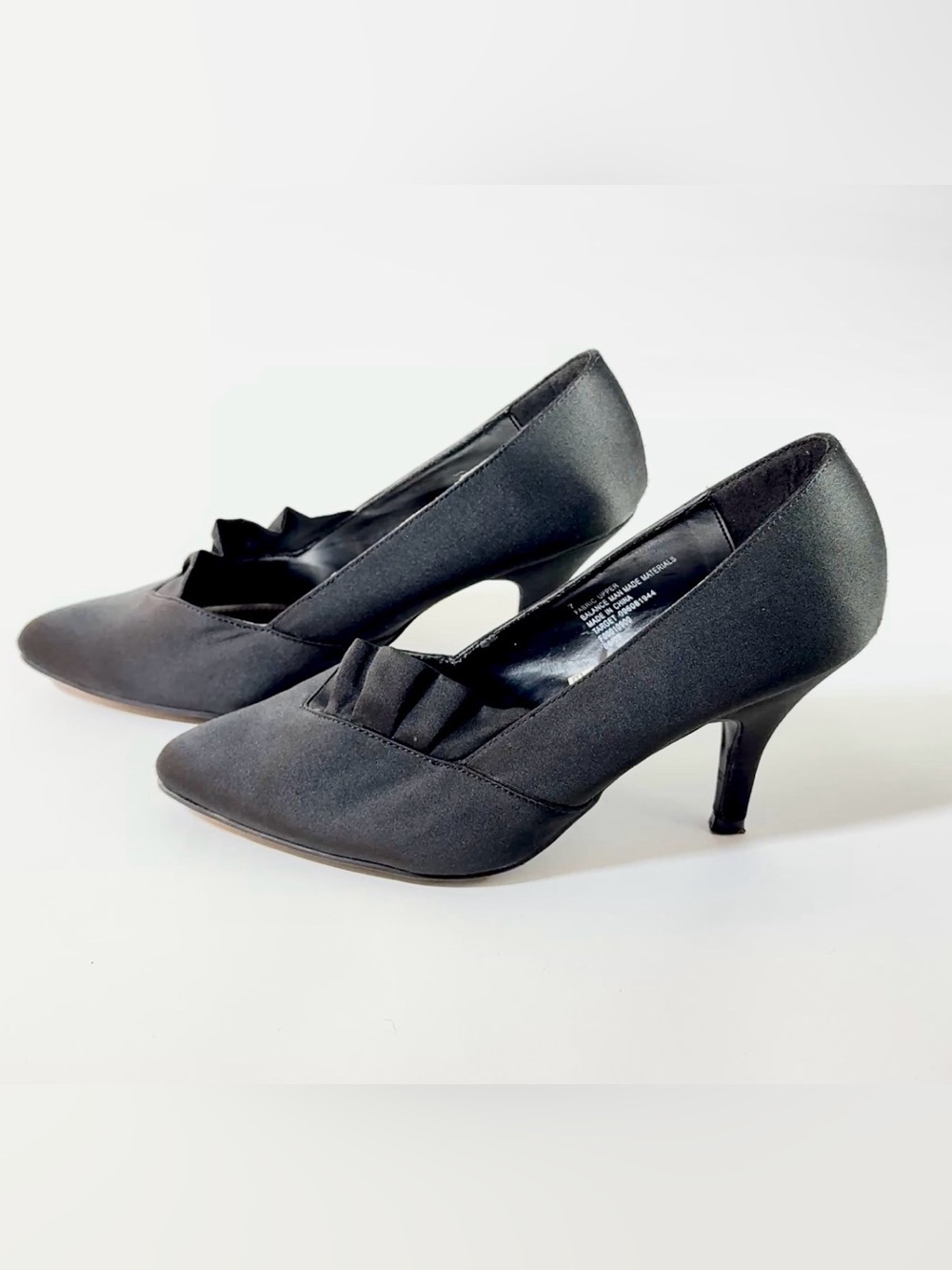 Mossimo Black Satin Pointed Toe Pumps Size 7 Ruffle Detail 2.5” Heel